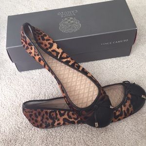 Vince Camuto leopard ballet flats size 10